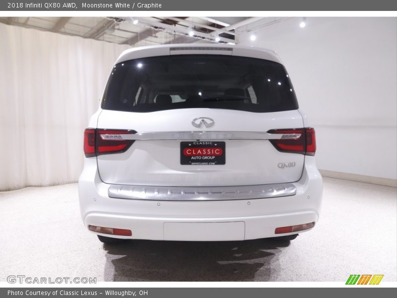 Moonstone White / Graphite 2018 Infiniti QX80 AWD