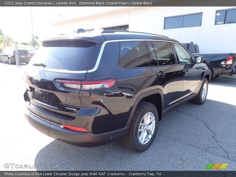 Diamond Black Crystal Pearl / Global Black 2022 Jeep Grand Cherokee L Laredo 4x4