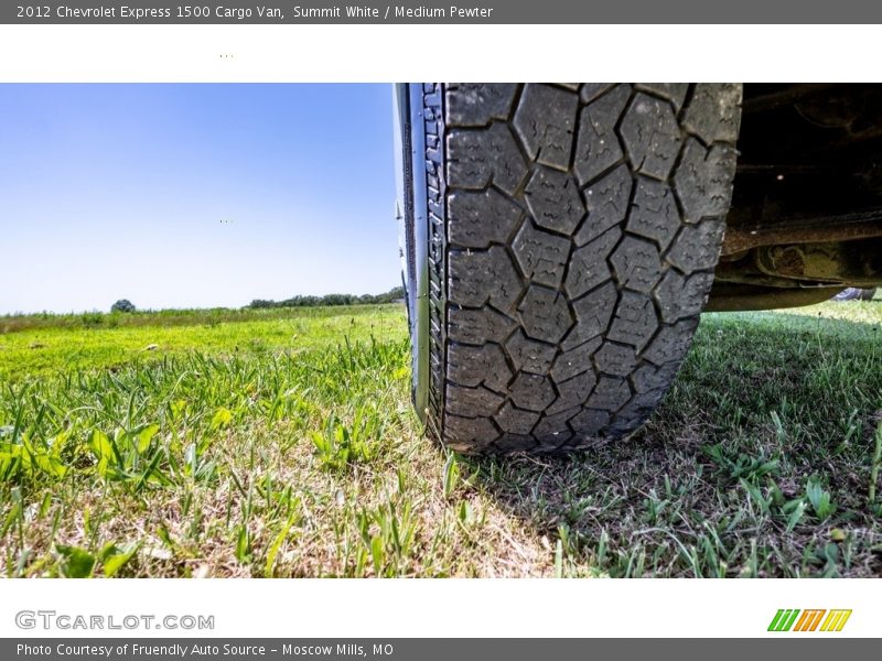 Summit White / Medium Pewter 2012 Chevrolet Express 1500 Cargo Van