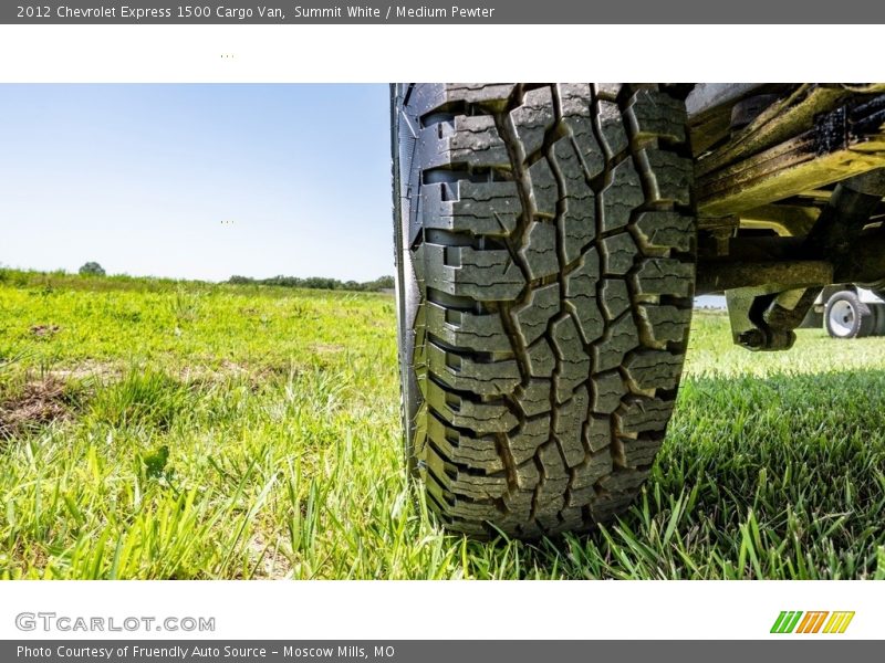 Summit White / Medium Pewter 2012 Chevrolet Express 1500 Cargo Van