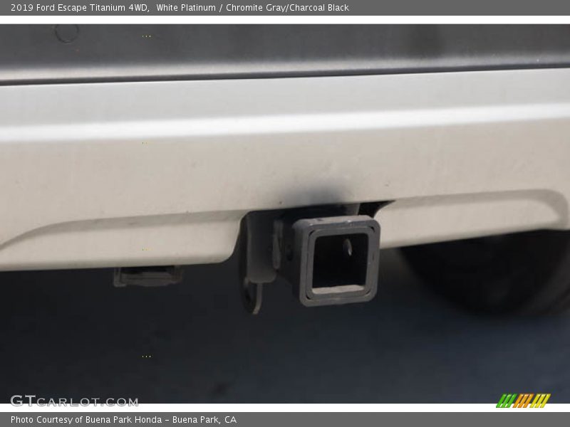 White Platinum / Chromite Gray/Charcoal Black 2019 Ford Escape Titanium 4WD