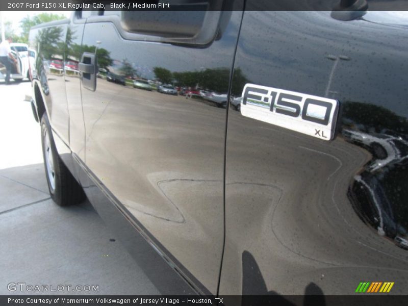 Black / Medium Flint 2007 Ford F150 XL Regular Cab
