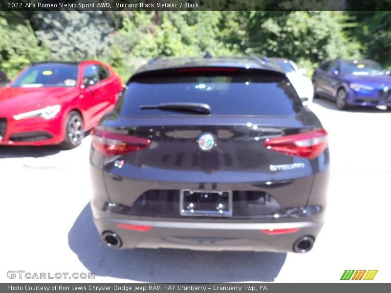 Vulcano Black Metallic / Black 2022 Alfa Romeo Stelvio Sprint AWD