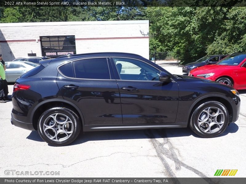 Vulcano Black Metallic / Black 2022 Alfa Romeo Stelvio Sprint AWD