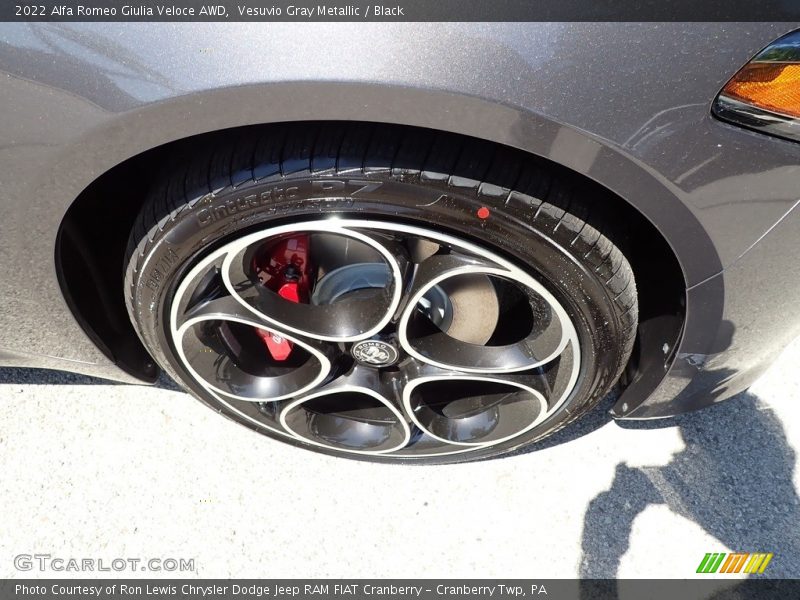 Vesuvio Gray Metallic / Black 2022 Alfa Romeo Giulia Veloce AWD