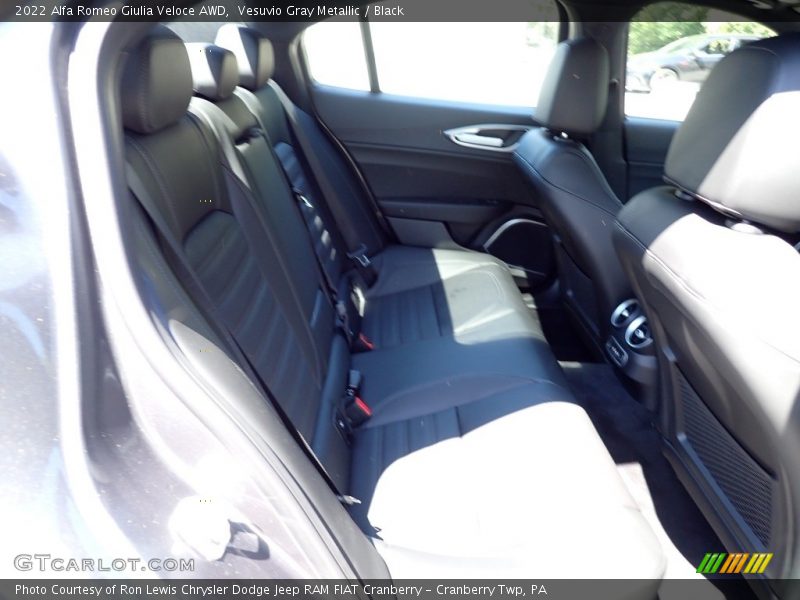 Vesuvio Gray Metallic / Black 2022 Alfa Romeo Giulia Veloce AWD