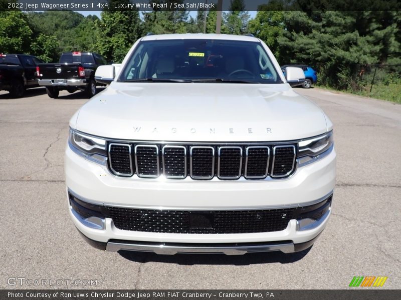 Luxury White Pearl / Sea Salt/Black 2022 Jeep Wagoneer Series III 4x4
