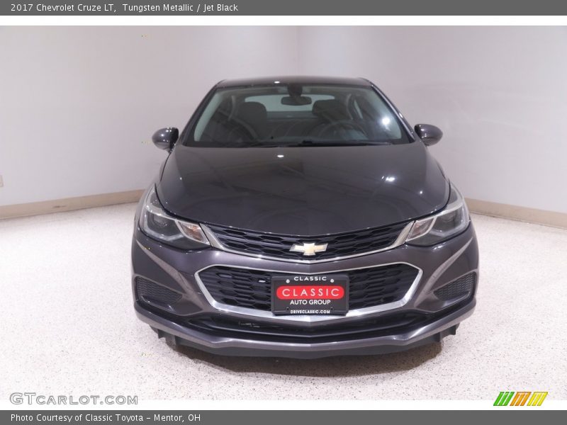Tungsten Metallic / Jet Black 2017 Chevrolet Cruze LT