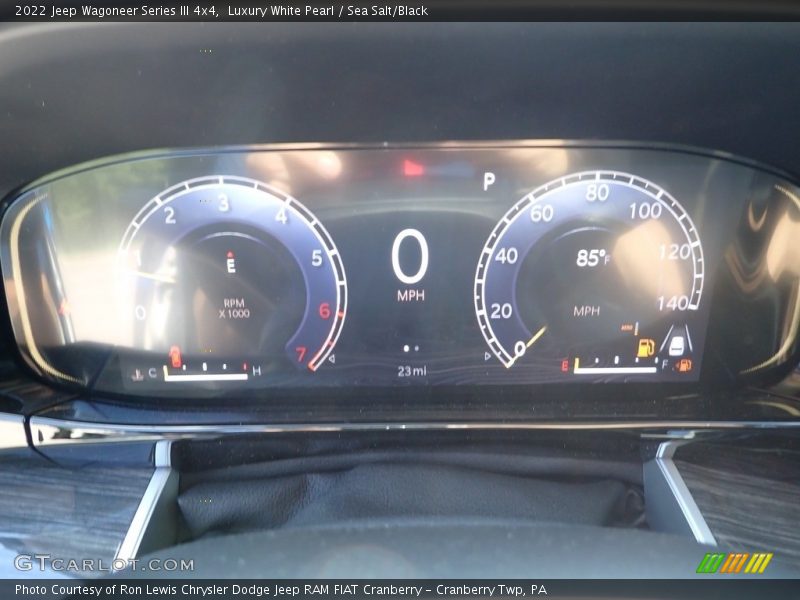 Luxury White Pearl / Sea Salt/Black 2022 Jeep Wagoneer Series III 4x4