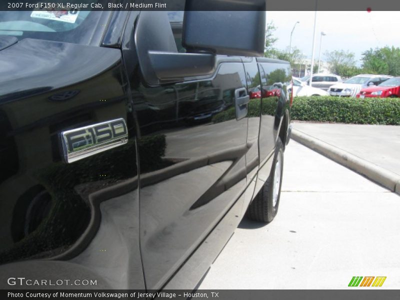 Black / Medium Flint 2007 Ford F150 XL Regular Cab