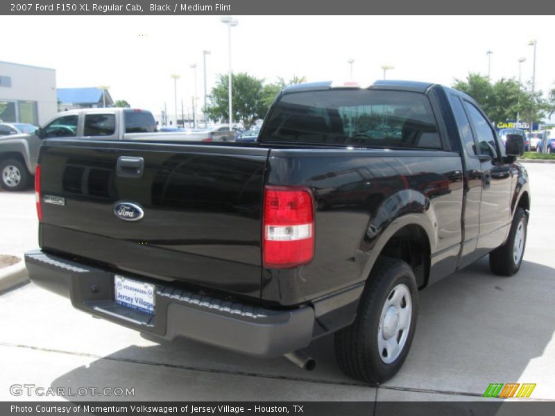 Black / Medium Flint 2007 Ford F150 XL Regular Cab