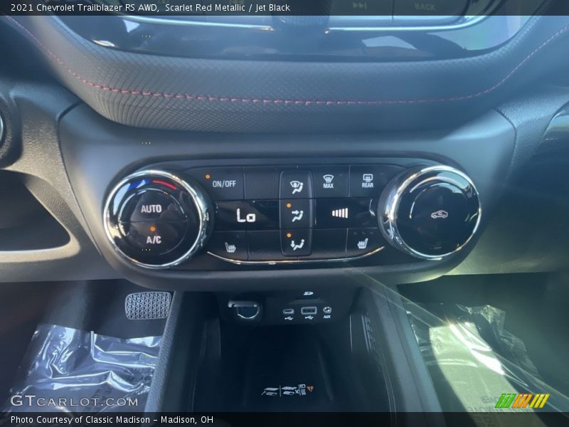 Scarlet Red Metallic / Jet Black 2021 Chevrolet Trailblazer RS AWD