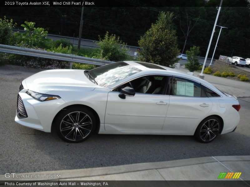 Wind Chill Pearl / Black 2019 Toyota Avalon XSE