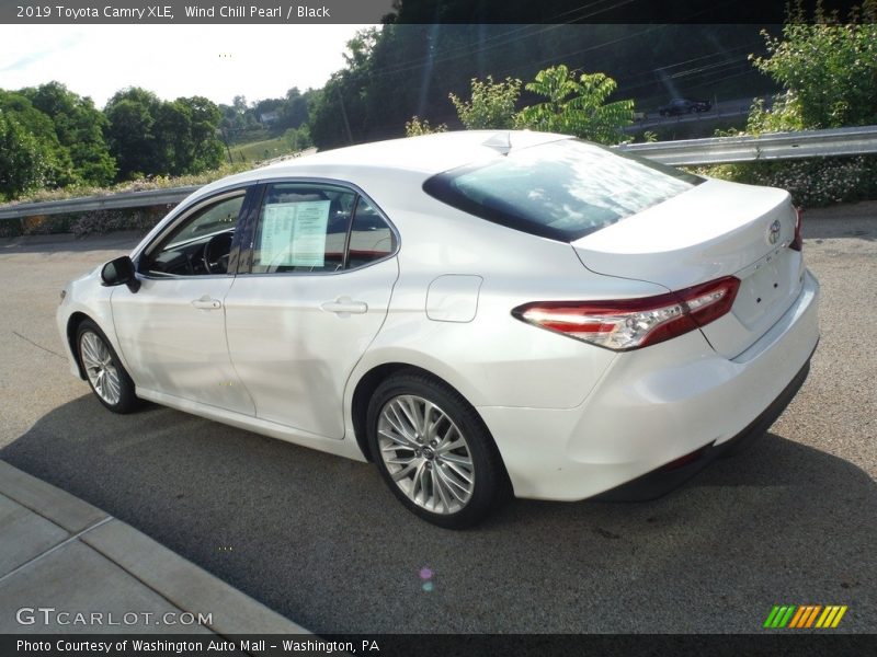 Wind Chill Pearl / Black 2019 Toyota Camry XLE