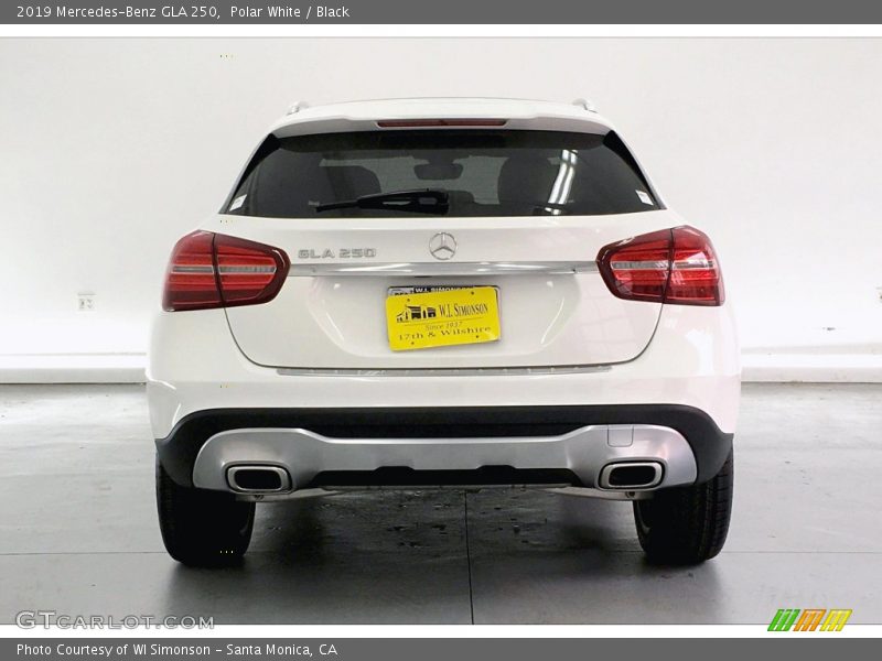 Polar White / Black 2019 Mercedes-Benz GLA 250