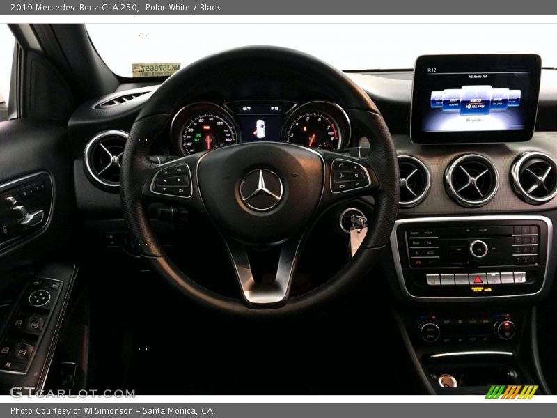Polar White / Black 2019 Mercedes-Benz GLA 250