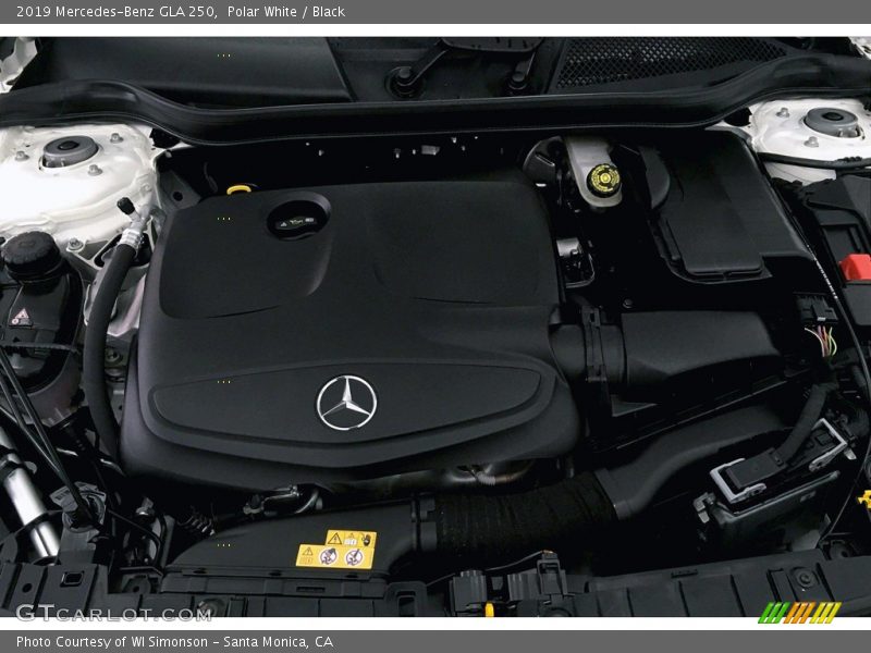 Polar White / Black 2019 Mercedes-Benz GLA 250