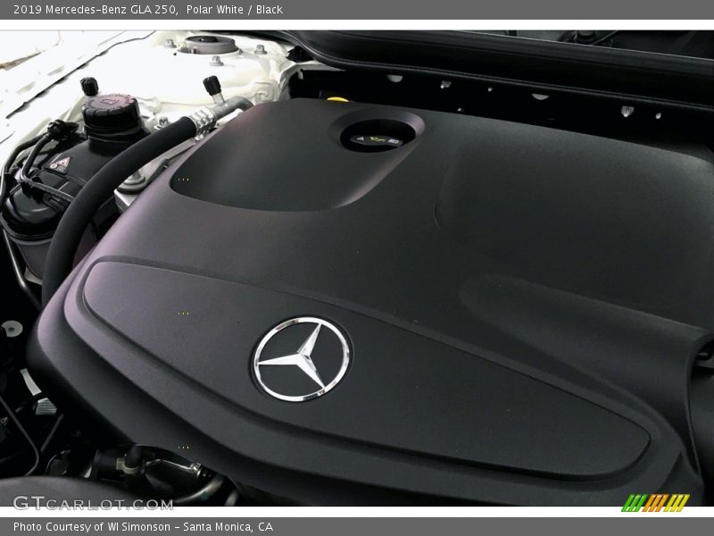 Polar White / Black 2019 Mercedes-Benz GLA 250