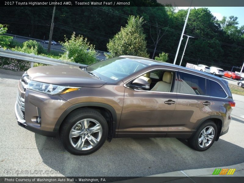 Toasted Walnut Pearl / Almond 2017 Toyota Highlander Limited AWD