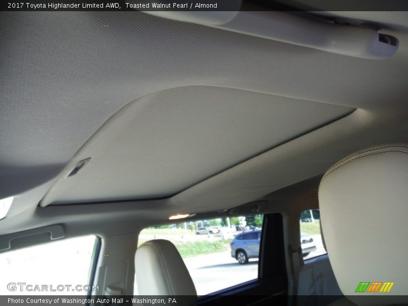 Toasted Walnut Pearl / Almond 2017 Toyota Highlander Limited AWD