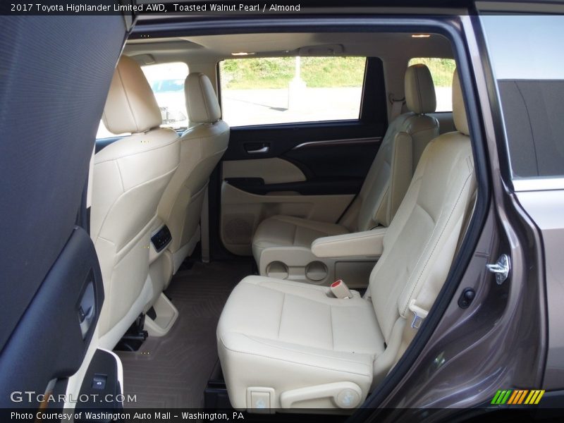 Toasted Walnut Pearl / Almond 2017 Toyota Highlander Limited AWD