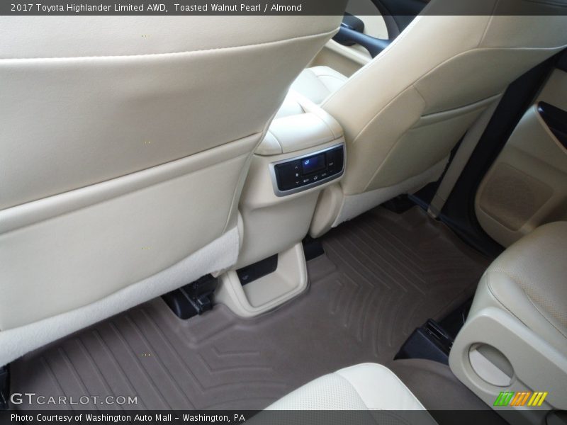 Toasted Walnut Pearl / Almond 2017 Toyota Highlander Limited AWD