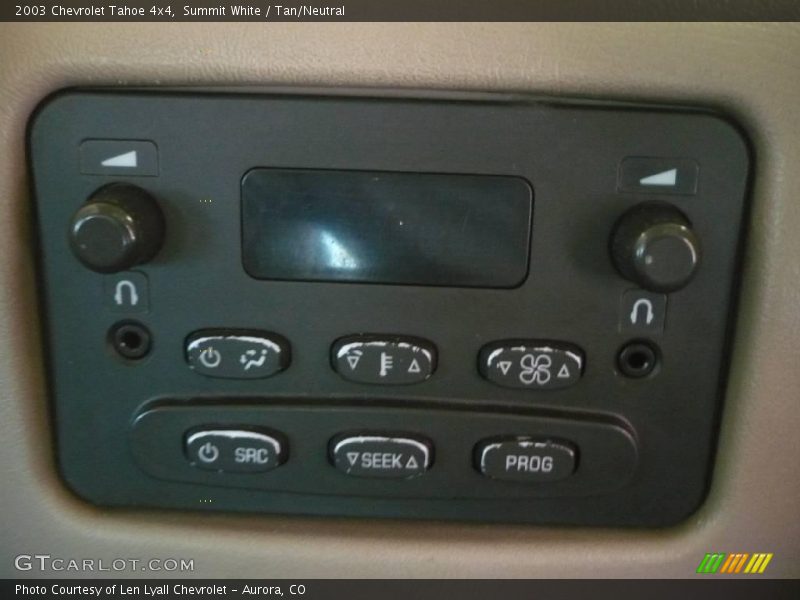 Summit White / Tan/Neutral 2003 Chevrolet Tahoe 4x4