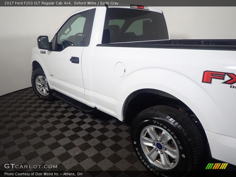 Oxford White / Earth Gray 2017 Ford F150 XLT Regular Cab 4x4