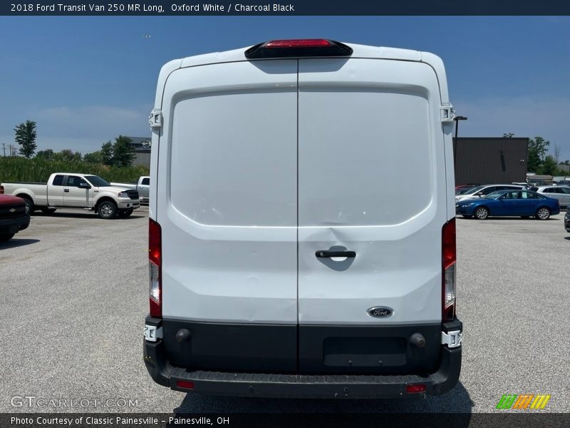 Oxford White / Charcoal Black 2018 Ford Transit Van 250 MR Long