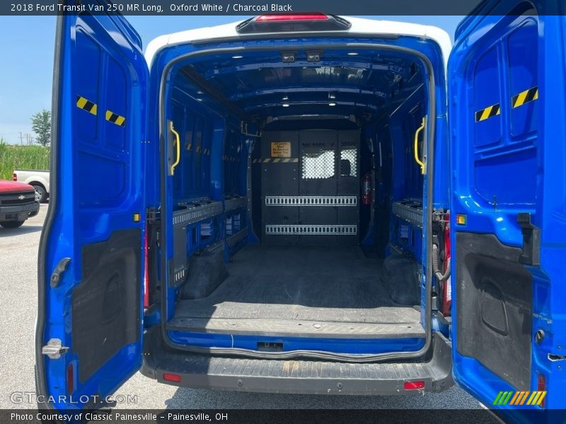  2018 Transit Van 250 MR Long Trunk