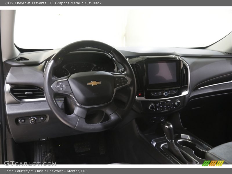 Graphite Metallic / Jet Black 2019 Chevrolet Traverse LT