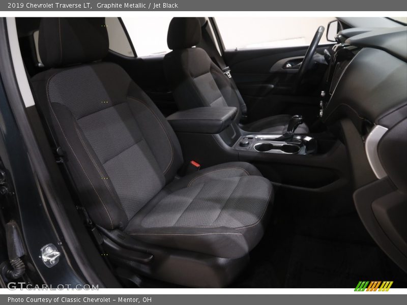 Graphite Metallic / Jet Black 2019 Chevrolet Traverse LT