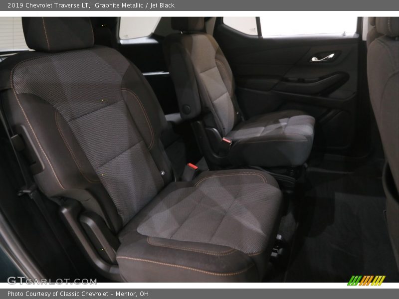 Graphite Metallic / Jet Black 2019 Chevrolet Traverse LT