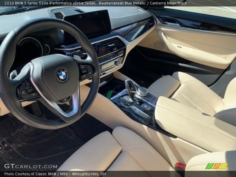 Mediterranean Blue Metallic / Canberra Beige/Black 2019 BMW 5 Series 530e iPerformance xDrive Sedan