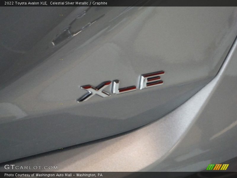 Celestial Silver Metallic / Graphite 2022 Toyota Avalon XLE