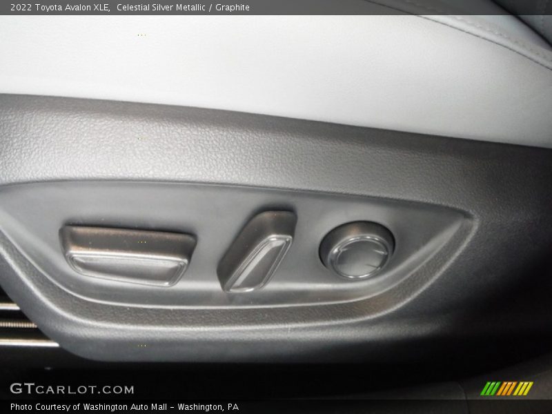 Celestial Silver Metallic / Graphite 2022 Toyota Avalon XLE