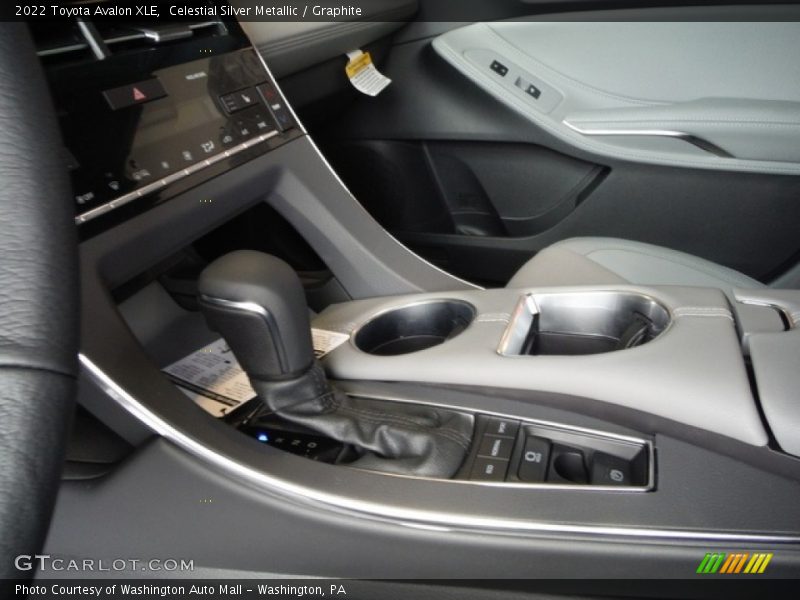  2022 Avalon XLE 8 Speed Automatic Shifter