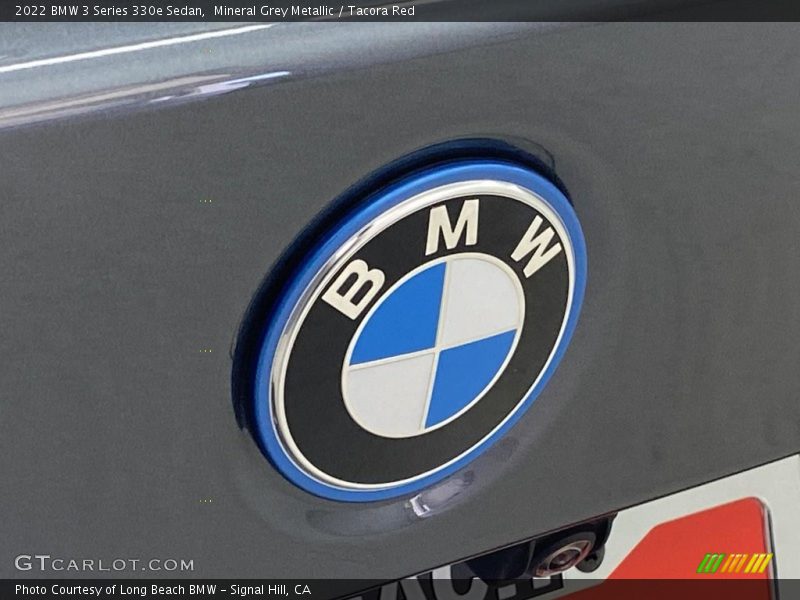 Mineral Grey Metallic / Tacora Red 2022 BMW 3 Series 330e Sedan
