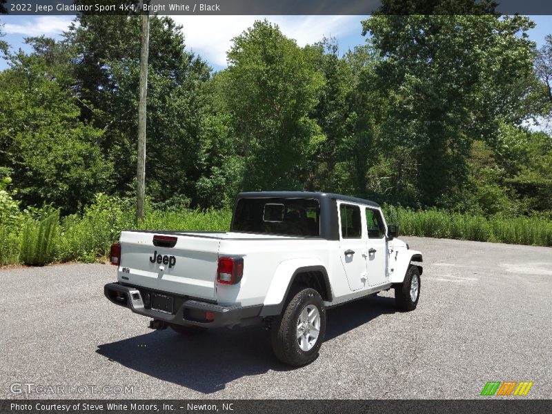 Bright White / Black 2022 Jeep Gladiator Sport 4x4