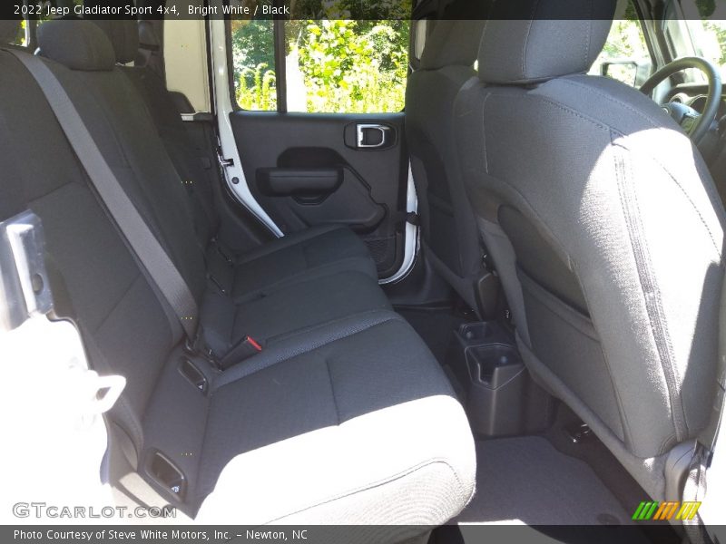 Bright White / Black 2022 Jeep Gladiator Sport 4x4