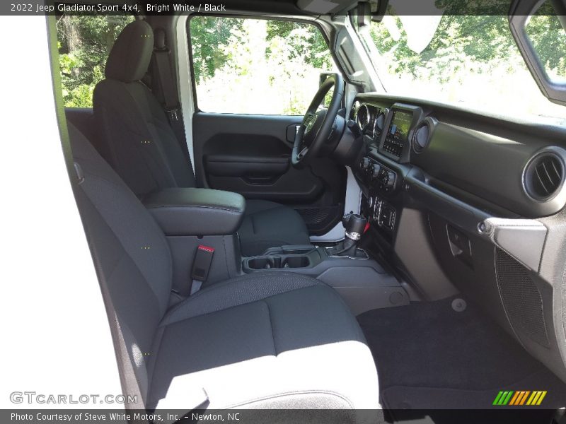 Bright White / Black 2022 Jeep Gladiator Sport 4x4
