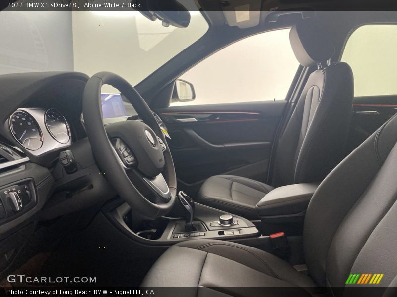 Alpine White / Black 2022 BMW X1 sDrive28i