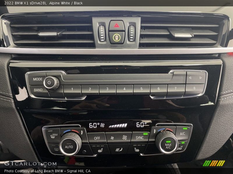 Alpine White / Black 2022 BMW X1 sDrive28i