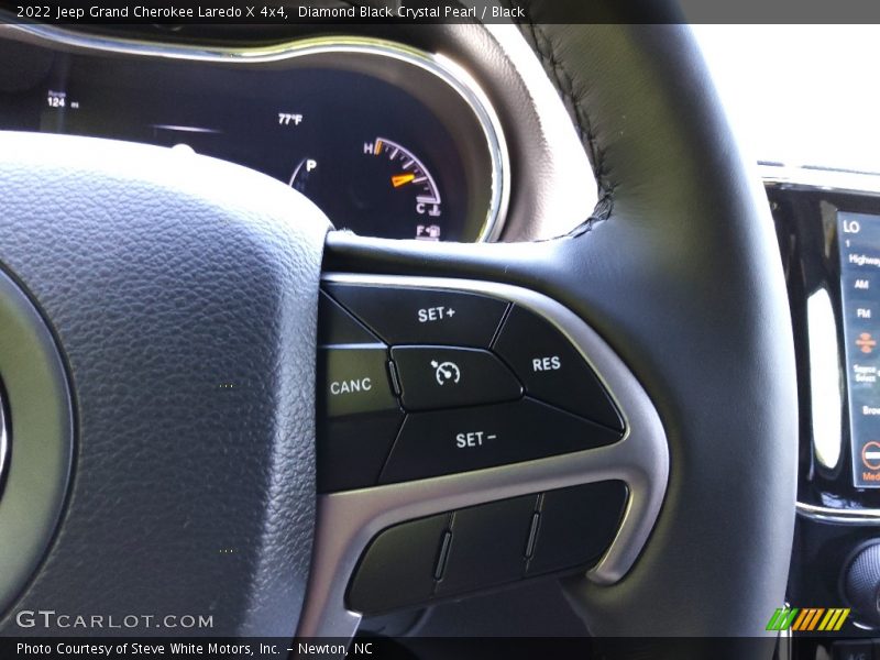 Diamond Black Crystal Pearl / Black 2022 Jeep Grand Cherokee Laredo X 4x4