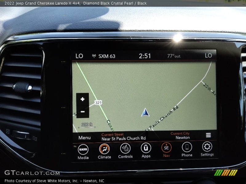 Navigation of 2022 Grand Cherokee Laredo X 4x4
