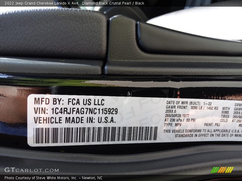 PXJ - 2022 Jeep Grand Cherokee Laredo X 4x4