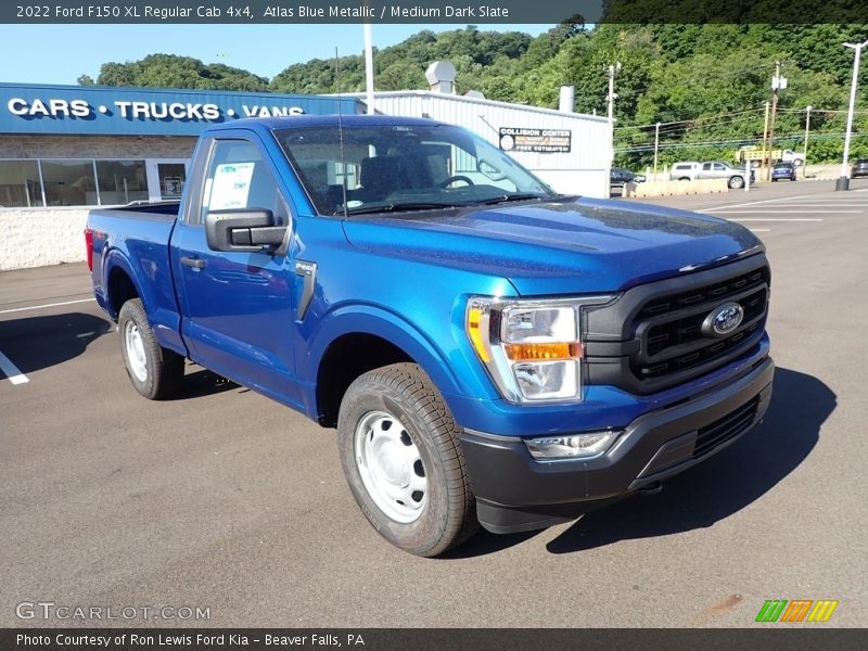 Front 3/4 View of 2022 F150 XL Regular Cab 4x4