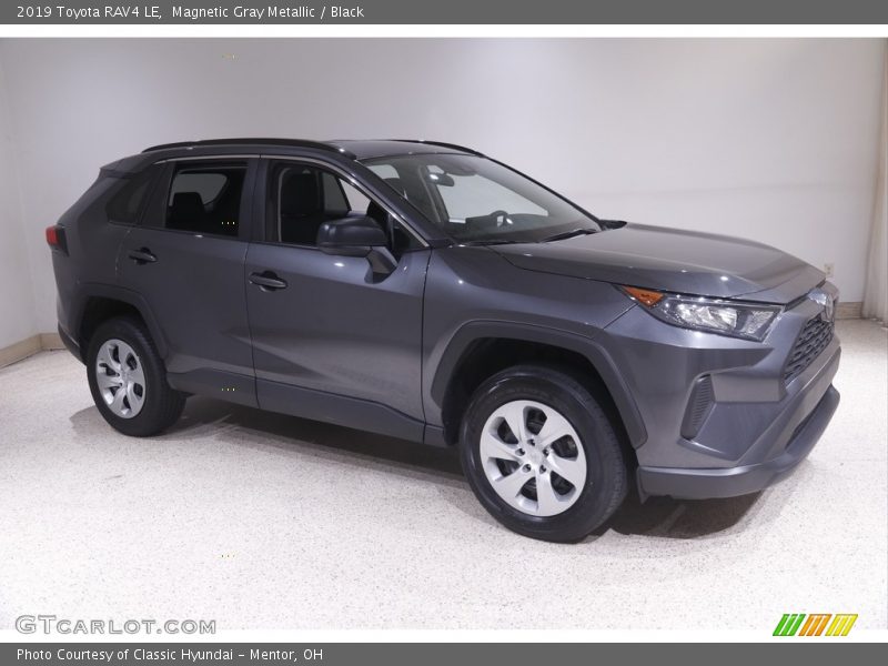 Magnetic Gray Metallic / Black 2019 Toyota RAV4 LE