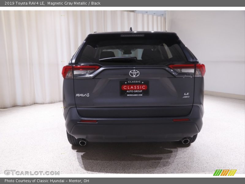 Magnetic Gray Metallic / Black 2019 Toyota RAV4 LE