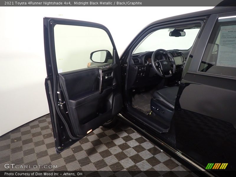 Midnight Black Metallic / Black/Graphite 2021 Toyota 4Runner Nightshade 4x4
